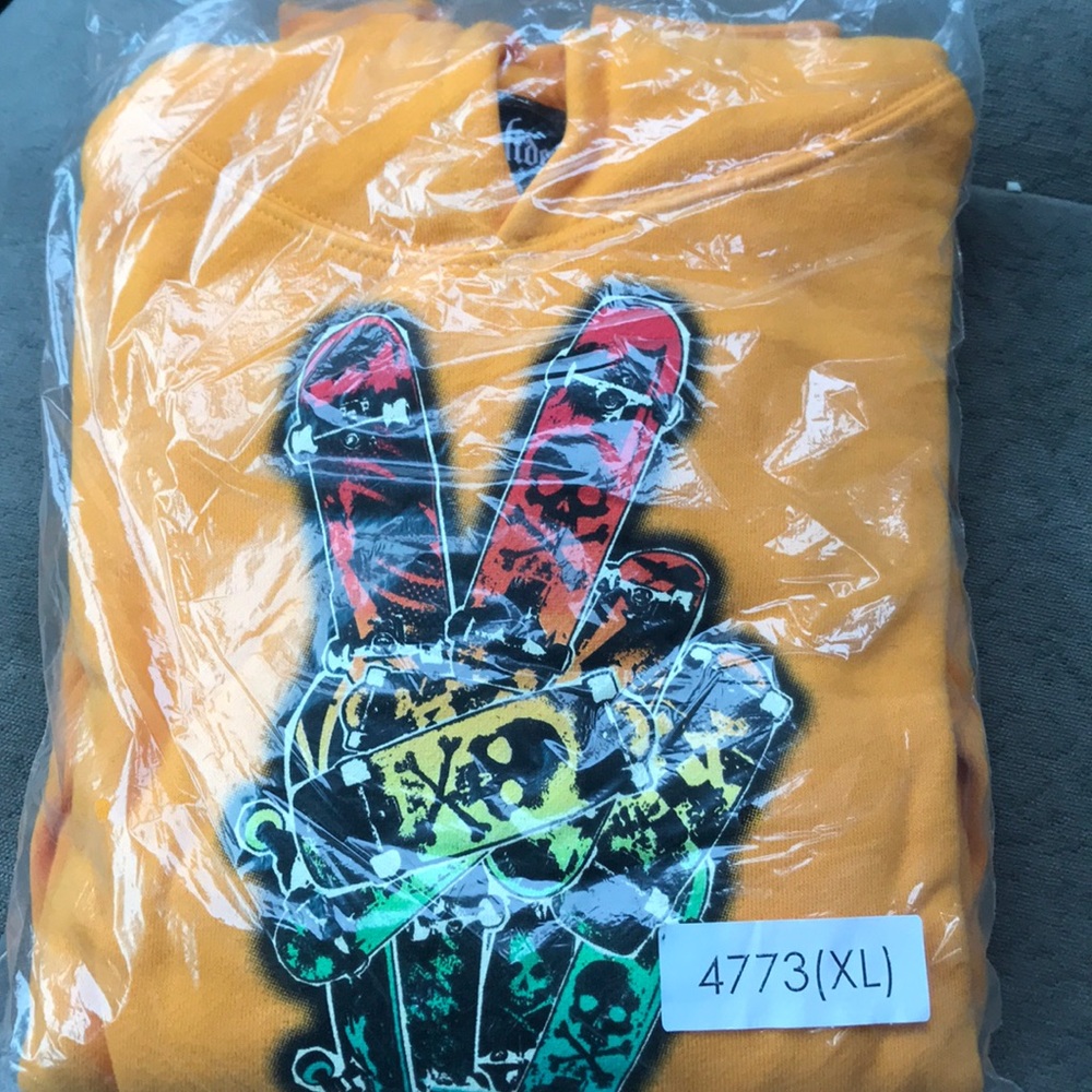 Skateboard Fingers ✌🏾Sign Hoodie (Youth)